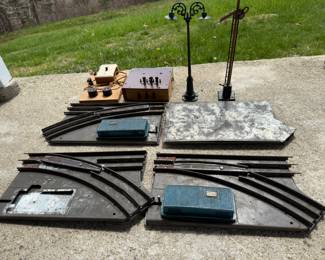 Lionel Train Tracks