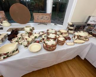 Large Franciscan apple dinnerware set and extras