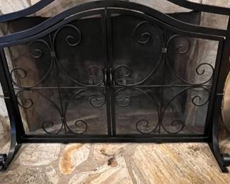 Fireplace screen