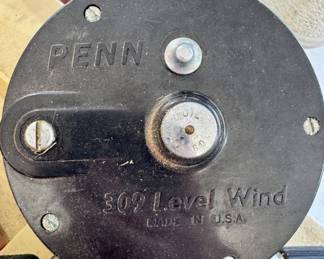 Vintage Penn 309M Peer Level Wind Fishing Reel
