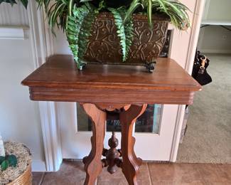 The picture doesn't really show all the detail, but this is a very nice table.