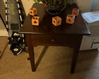 End table and snow shoes
