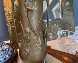 Bronze ????? vase with two handles
