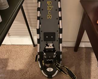 Hike snow shoes?