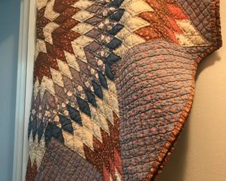 Round quilted table cloth