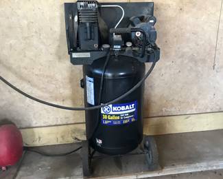 30 gallon air compressor