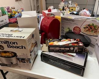 Lots of small appliances (many new in box)