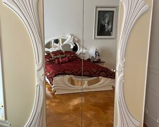 Armoire