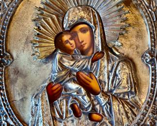 Virgin of Vladimir icon, a significant and venerated piece in the Russian Orthodox tradition. Key details include:
Origin and Date: It is a Byzantine icon dating back to the early 12th century, around 1130.