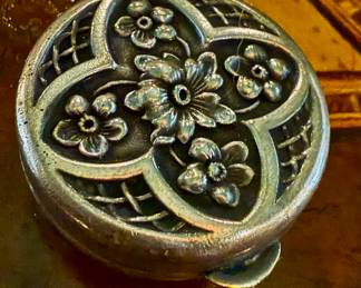 Sterling Victorian snuff box