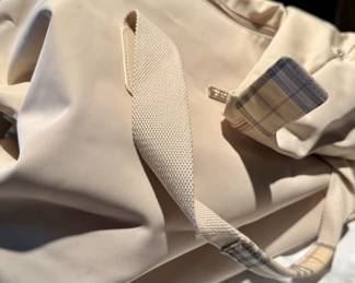 BURBERRY WEEKENDER