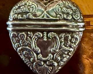 Sterling Victorian memory locket