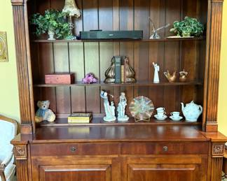 Ethan Allen display cabinet