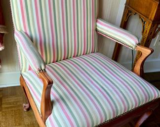 Vintage accent chair