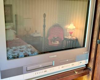 Toshiba TV with DVD/VHS player