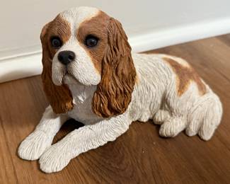 Sandicast spaniel dog statue