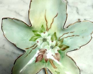 Hand painted leaf bowl