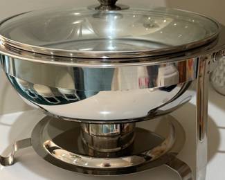 Stainless steel chafing dish