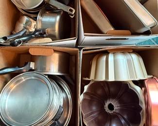 Assorted bakeware