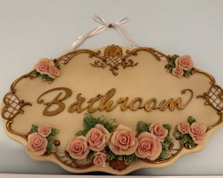 Resin Victorian Style Floral Bath Sign