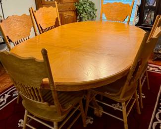 Oak Dining Set/Oval Table with Six Chairs