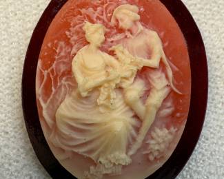 Vintage Cameo Brooch