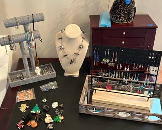 Jewelry - Earrings, Necklaces, Pendants, Bracelets and More!