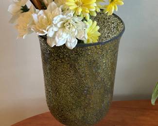 Stunning Vintage Flower Vase