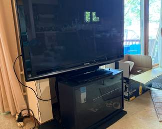 Tv stand, Flatscreen tv