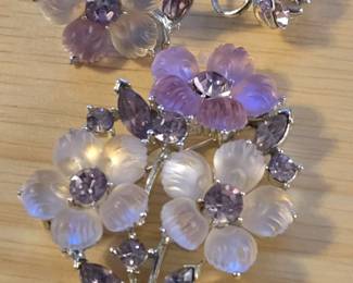 Vintage Lisner Brooch and Earrings Set