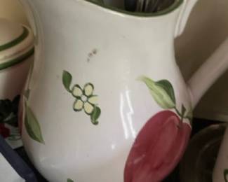 kitchen pitcher and kitchenwares