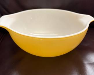 Vintage Pyrex #443 Orange/Yellow Cinderella Nesting Mixing Bowl