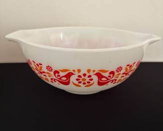 Vintage Pyrex Friendship #443 Red Birds Cinderella Mixing Bowl