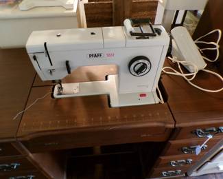 Pfaff Sewing Machine