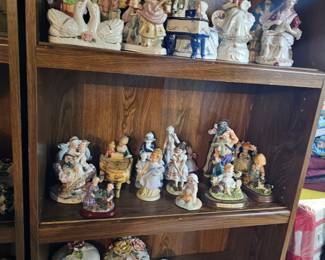 Figurines