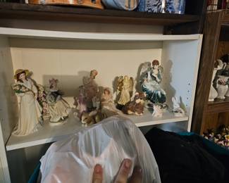 Figurines