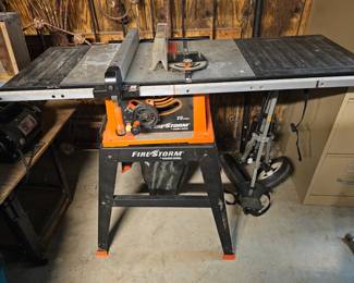 Black & Decker Firestorm 10in table saw