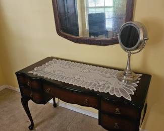 Dressing table