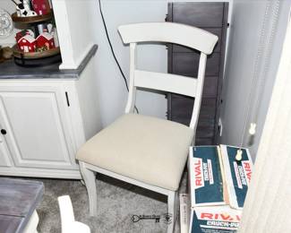 148Dinng Room