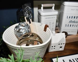 271Laundry Room