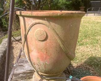 172 80.00 Impruneta Clay Planter 16W X 16H