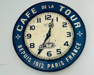 Cafe de la Tour Clock