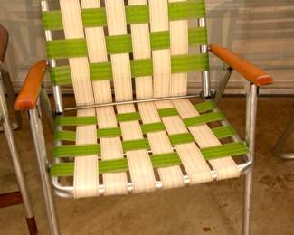 Mid-Century Lawn Chair Aluminum and Mesh-Wooden Armrests Telescope Furniture USA 