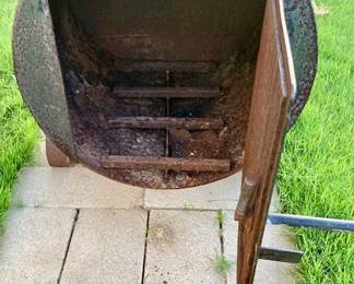 Heavy Duty Iron Smoker w/Drop Down Firebox. Cooking Surface 3 ft Wide. Ready for DAD!