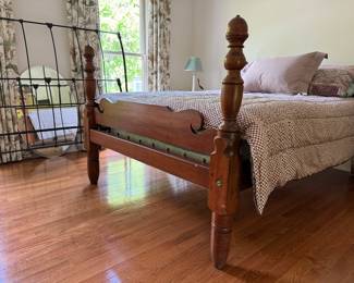 Antique wooden bedframe!