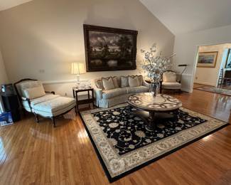 Quality Furnishings Pet Free Child Free Home
