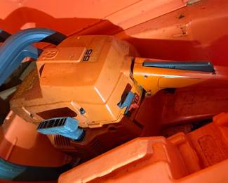 Husqvarna leaf blower