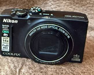 Nikon CoolPix S8200 digital camera