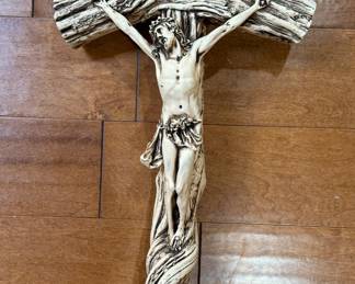 Resin wall crucifix