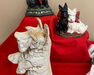Cast iron doorstop Scotties